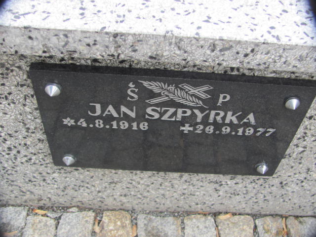Jan Szpyrka 1916 Jasło - Grobonet - Wyszukiwarka osób pochowanych