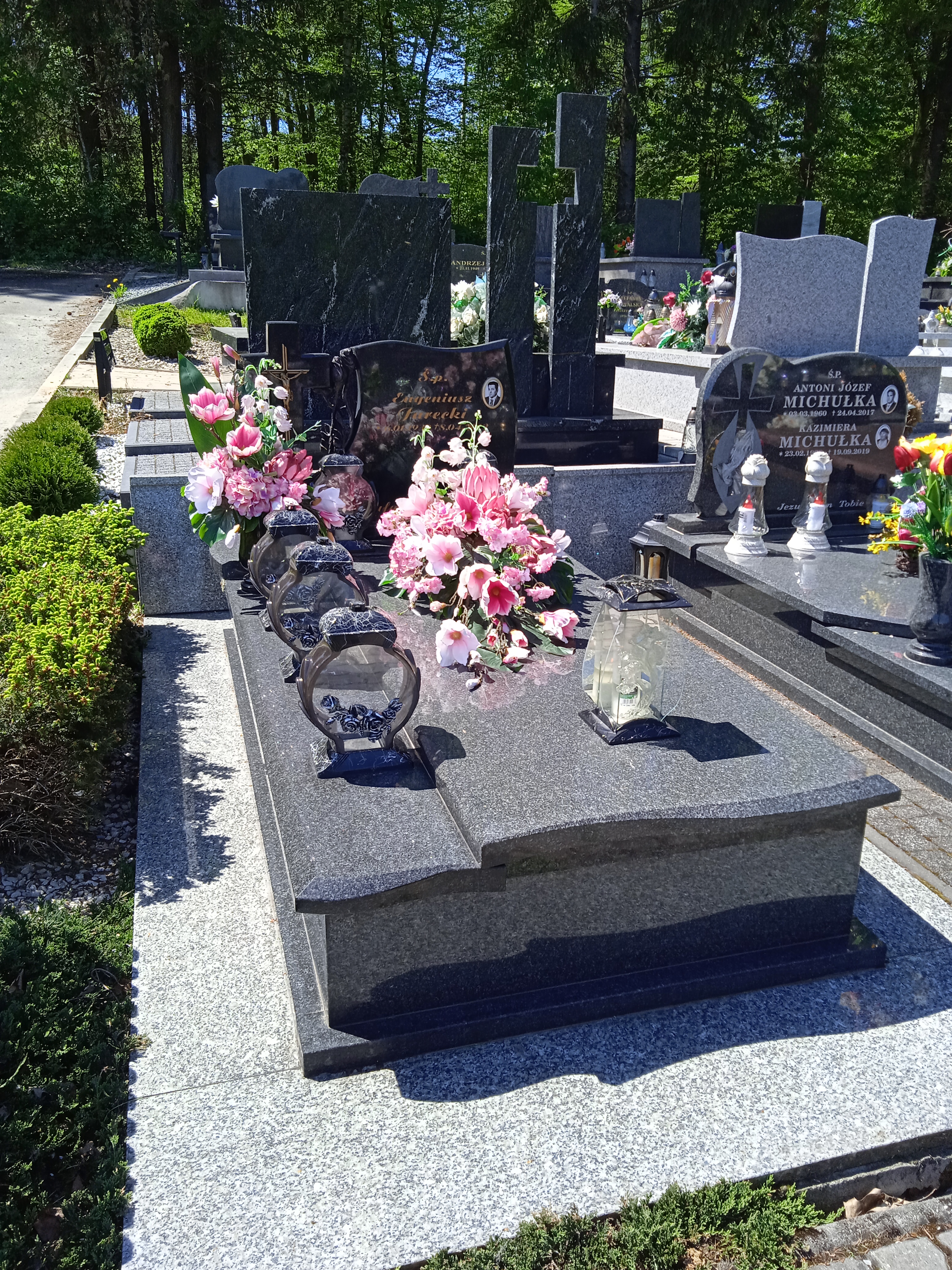 Krystyna JARECKA 1936 Jasło - Grobonet - Wyszukiwarka osób pochowanych